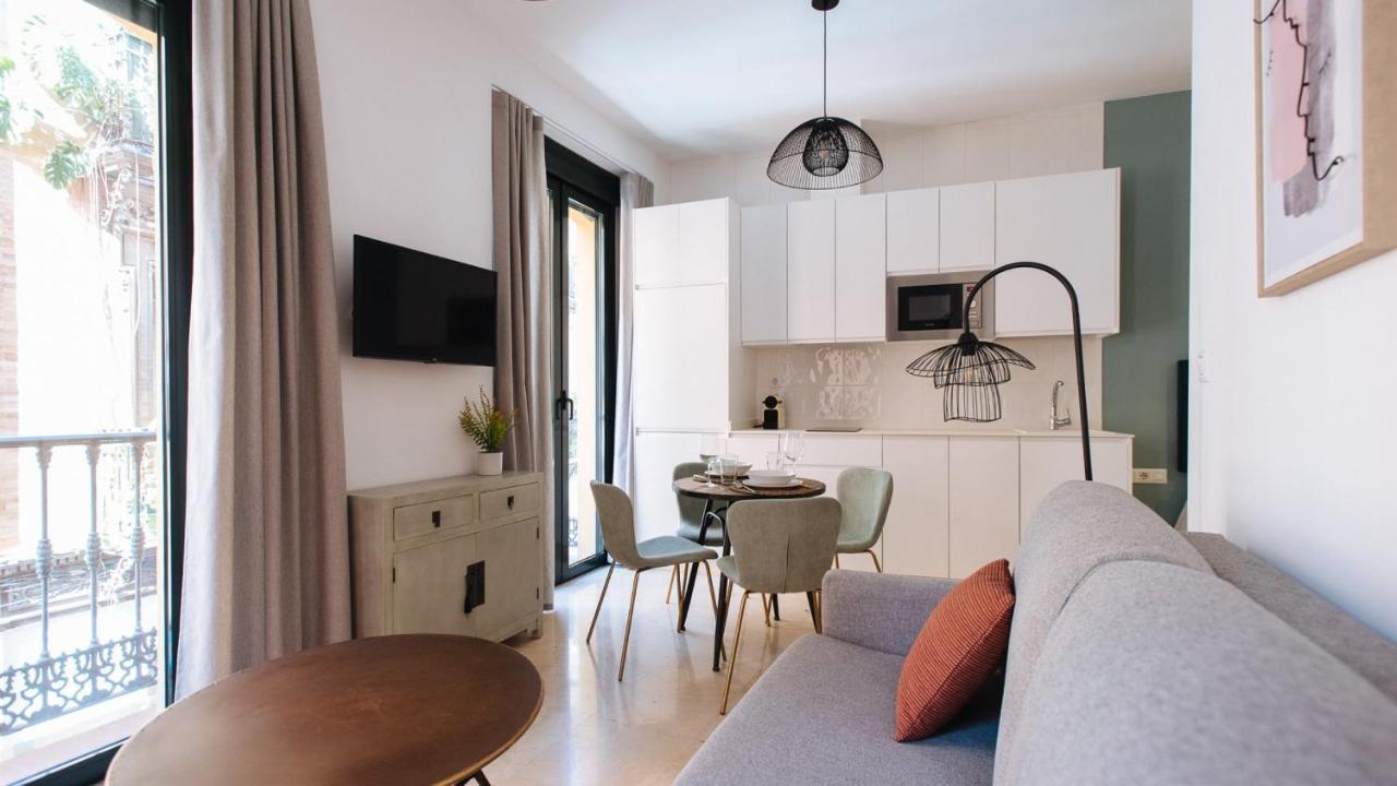 Chiqui And Vicente Suite Apartments เซบีญา ภายนอก รูปภาพ