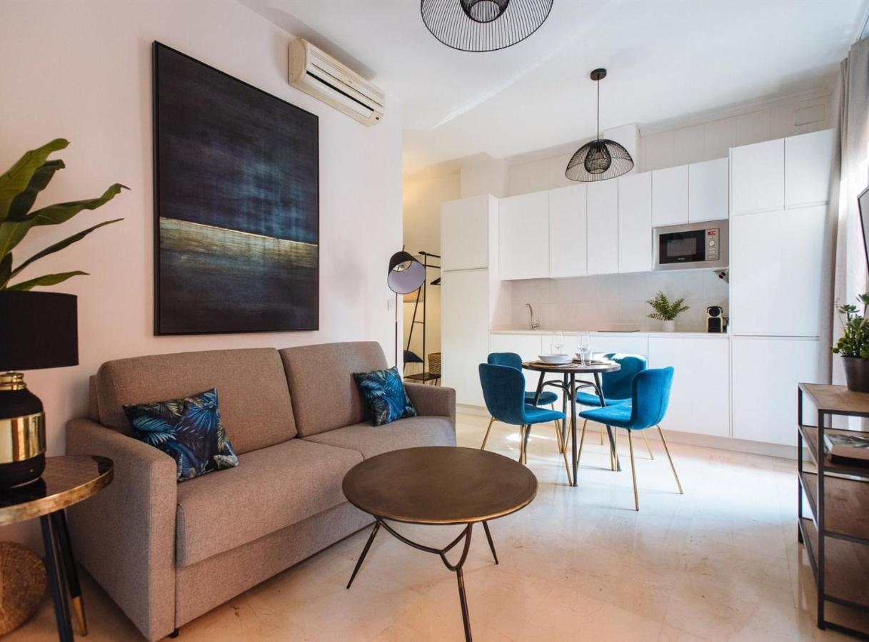 Chiqui And Vicente Suite Apartments เซบีญา ภายนอก รูปภาพ